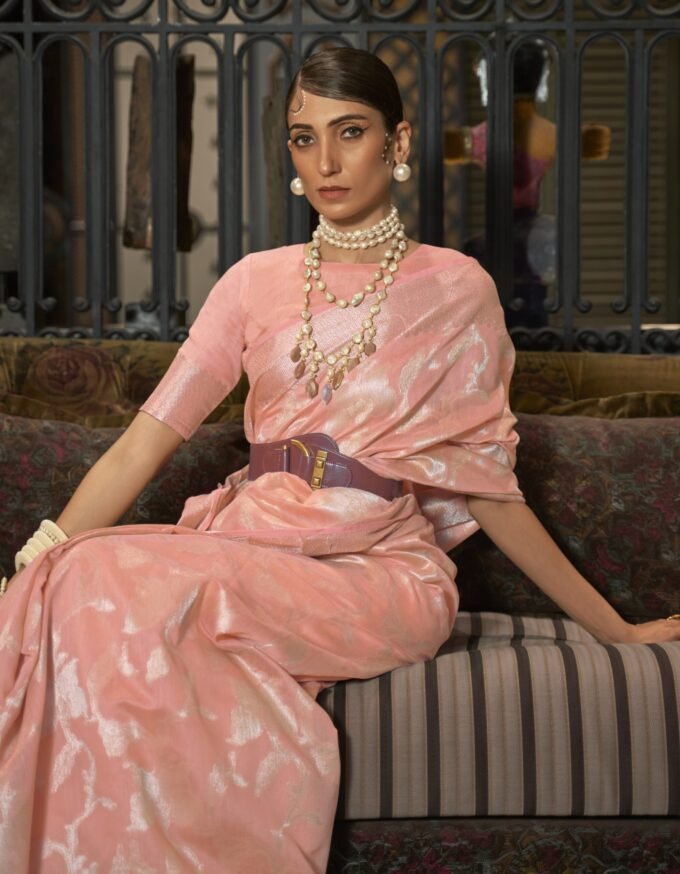 Luxurious Handloom Pink Silk Saree