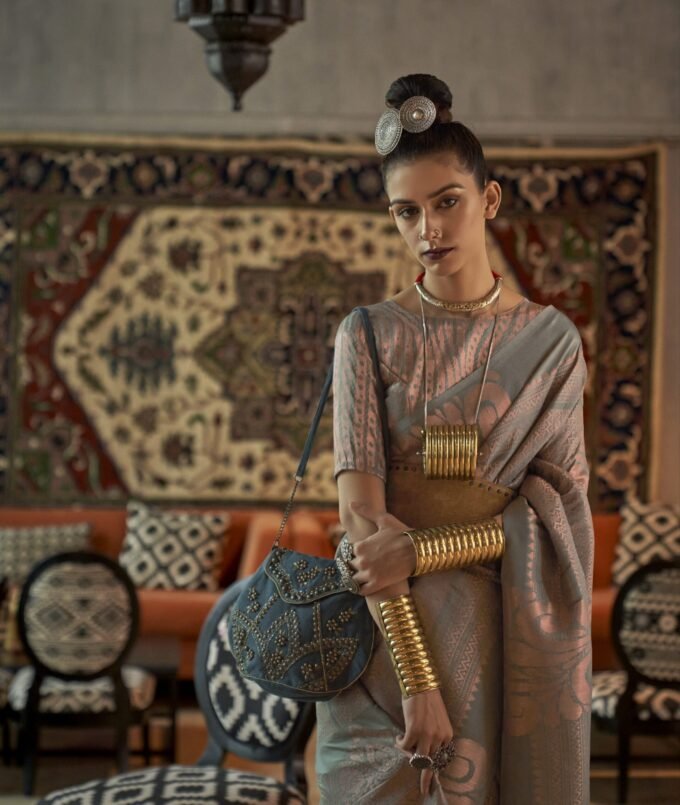 Grey Copper Zari Handloom Weaving Silk Saree